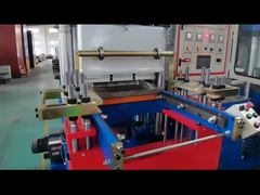 Horizontale automatische 2 geschossene Silikon Moding-Maschine für Silikon-Isoliermatte